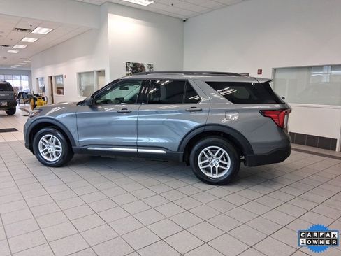 Used 2025 Ford Explorer Active image 7