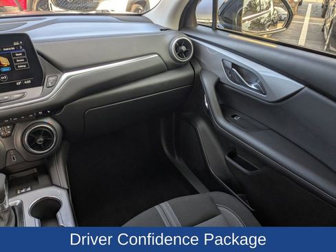 Used 2024 Chevrolet Blazer LT w/ Convenience Package image 17
