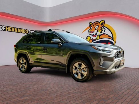 Used 2025 Toyota RAV4 XLE w/ Convenience Package AWD/4WD image 3