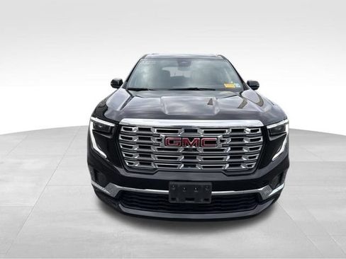 Used 2024 GMC Acadia Denali AWD/4WD image 3