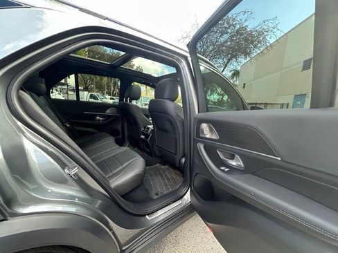 Used 2025 Mercedes-Benz GLE 450e 4MATIC image 33