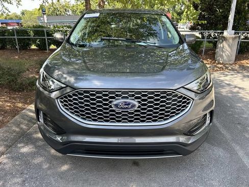 Certified 2024 Ford Edge SEL w/ Convenience Package AWD/4WD image 2