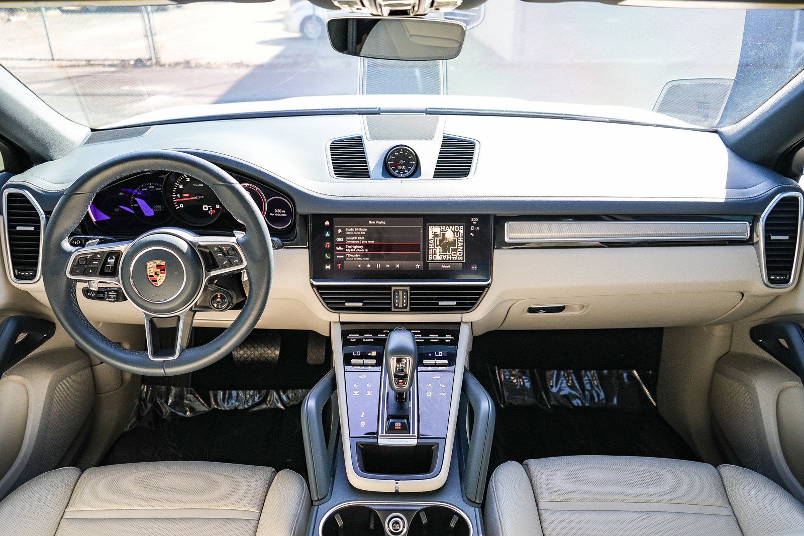 Used 2023 Porsche Cayenne Coupe AWD/4WD image 12