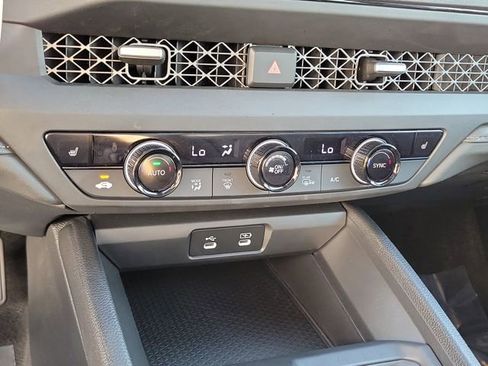 Certified 2025 Honda Accord SE image 29