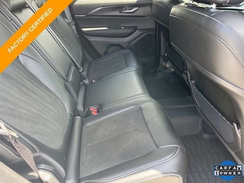 Certified 2025 Jeep Grand Cherokee Altitude w/ MOPAR Finishing Package AWD/4WD image 22