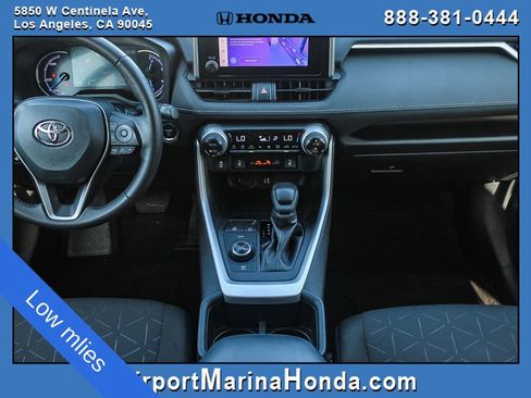 Used 2024 Toyota RAV4 XLE w/ Convenience Package image 4
