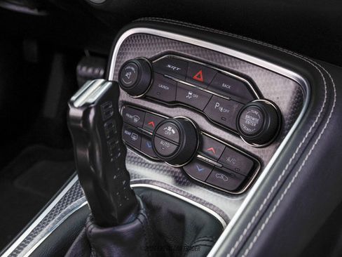 Used 2016 Dodge Challenger SRT Hellcat image 51