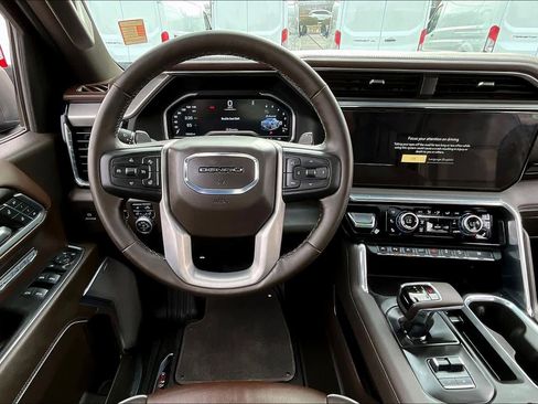 Used 2024 GMC Sierra 1500 Denali w/ Technology Package image 6