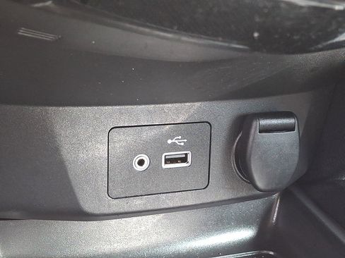 Used 2020 Nissan Rogue S AWD/4WD image 22