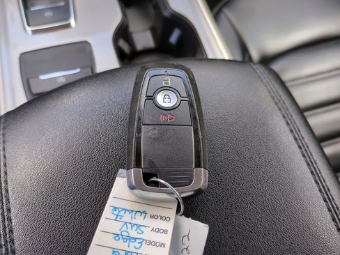 Certified 2023 Ford Edge SEL image 28