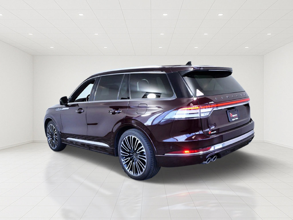 Certified 2023 Lincoln Aviator Black Label w/ Dynamic Handling Package AWD/4WD image 4