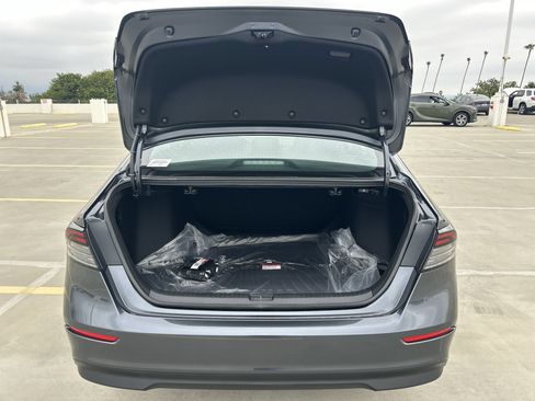 New 2026 Honda Accord LX image 19