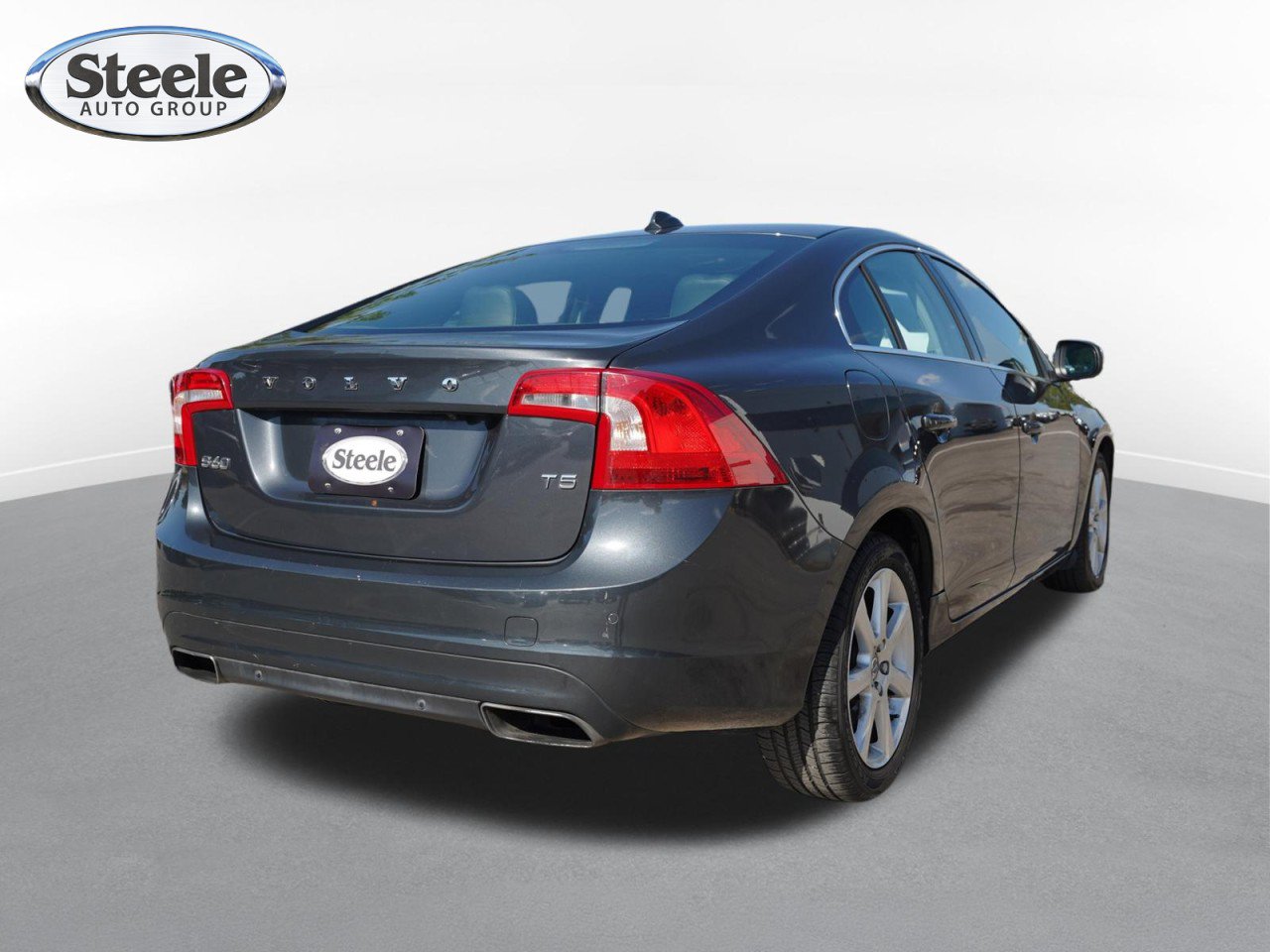 Used 2016 Volvo S60 T5 Premier w/ Convenience Package FWD image 5