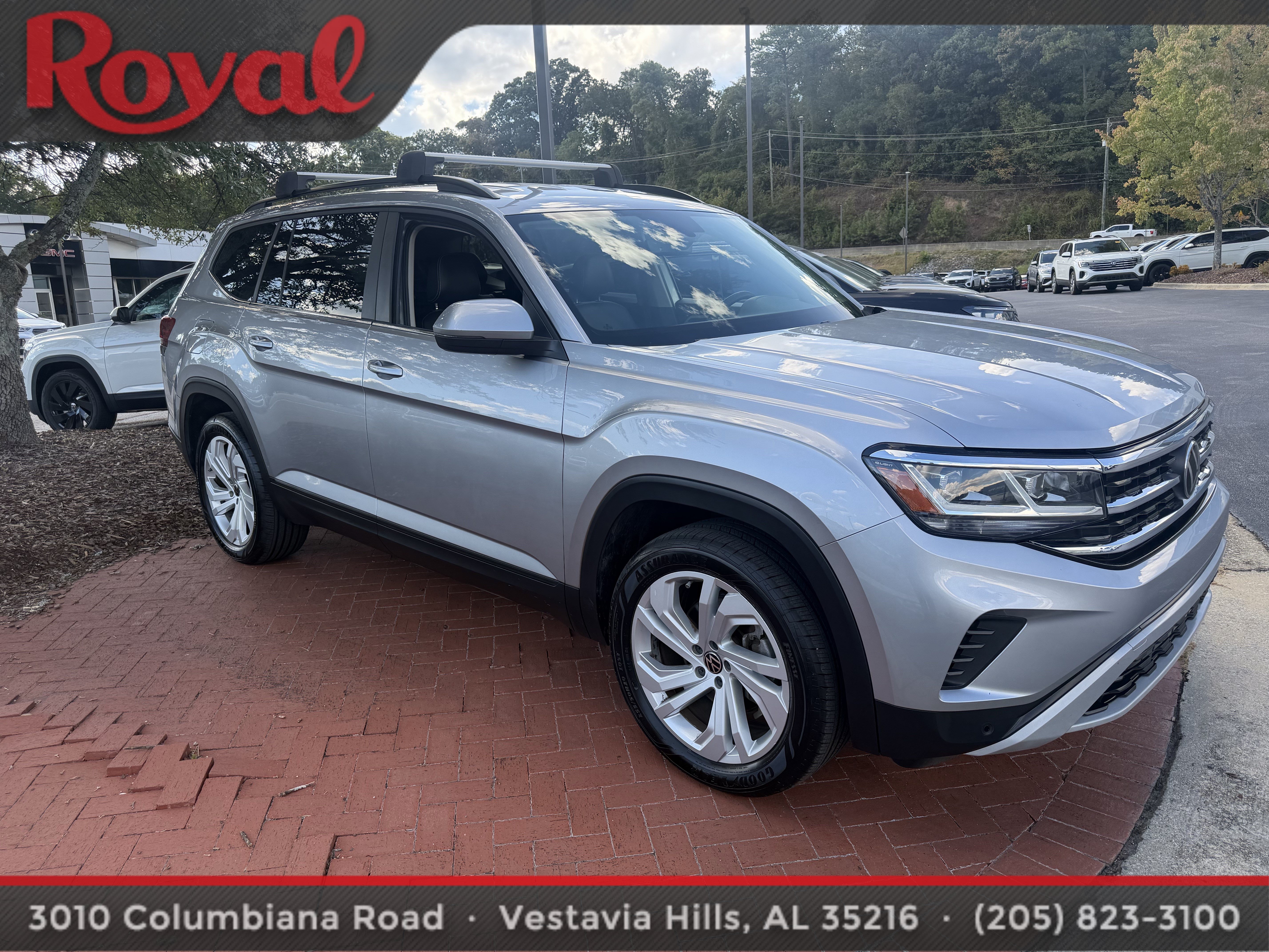 Certified 2023 Volkswagen Atlas SE FWD image 3