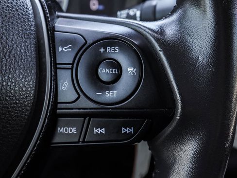 Used 2020 Toyota Corolla SE FWD image 12