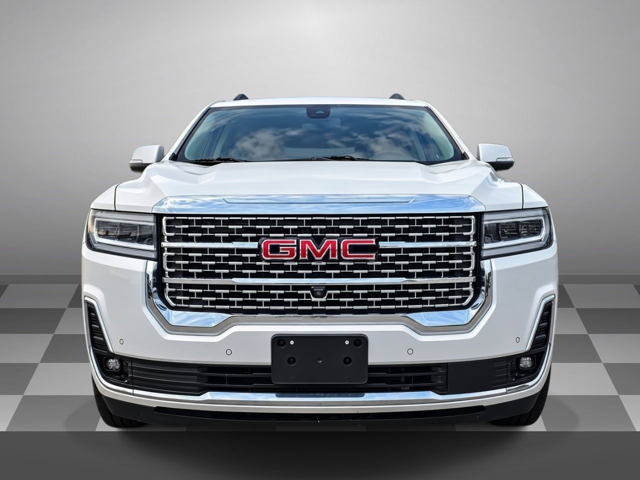Used 2021 GMC Acadia Denali w/ Denali Technology Package FWD image 2