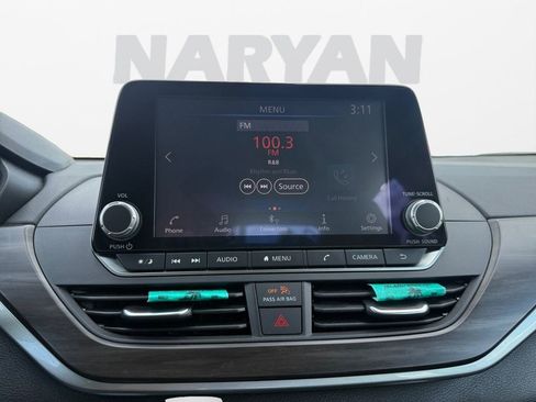 Used 2024 Nissan Altima 2.5 SV image 19