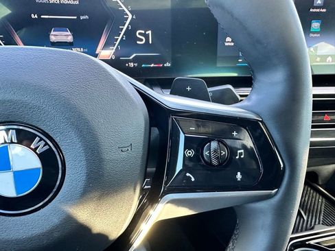 Used 2025 BMW 530i xDrive w/ Premium Package image 28