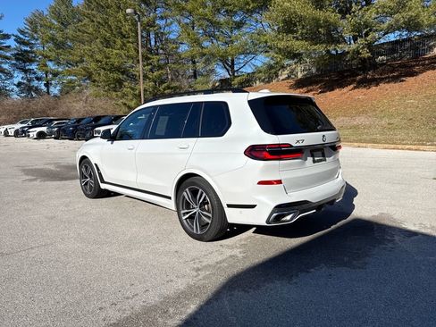 New 2024 BMW X7 xDrive40i w/ M Sport Package image 3