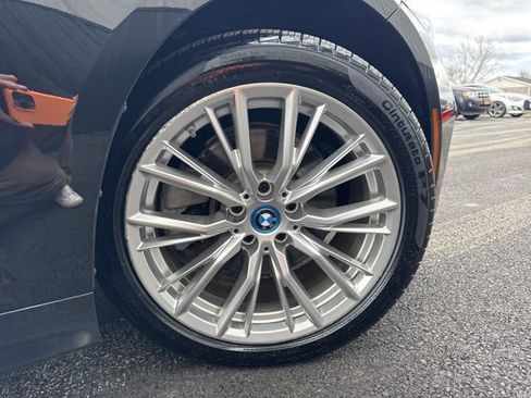 Used 2023 BMW 330e xDrive w/ Premium Package AWD/4WD image 11