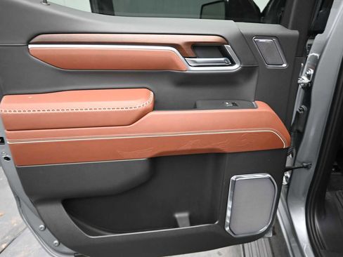 Used 2025 GMC Sierra 1500 Denali Ultimate AWD/4WD image 19