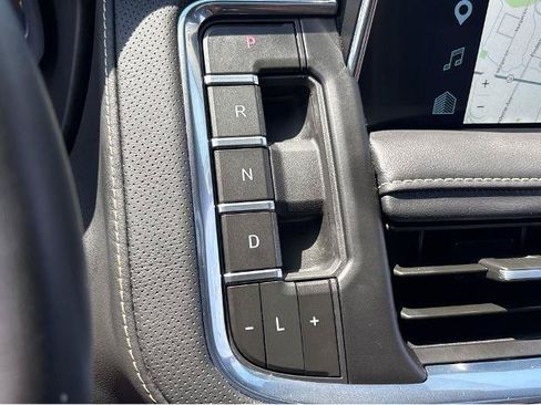 Used 2023 Chevrolet Tahoe Premier AWD/4WD image 24