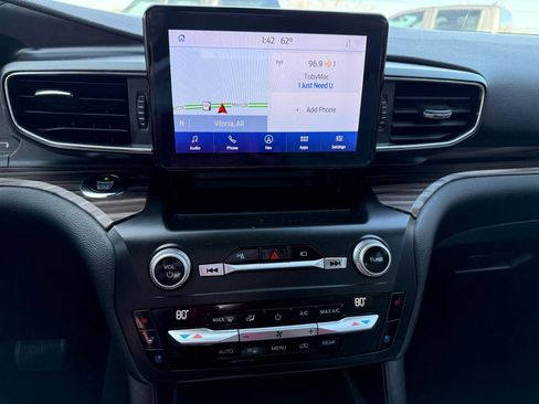 Used 2020 Ford Explorer Limited image 33