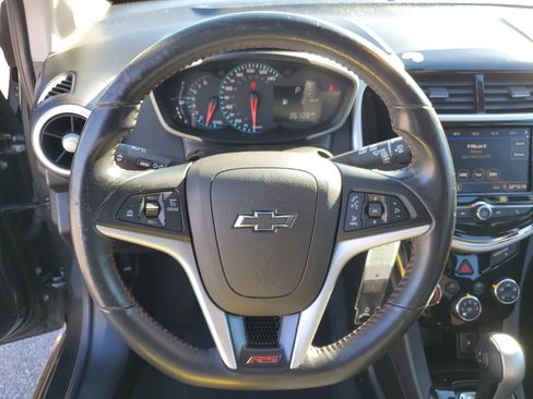 Used 2020 Chevrolet Sonic LT image 21