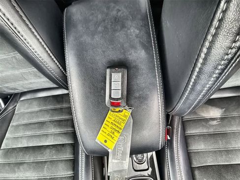 Used 2020 Mitsubishi Outlander SE image 32