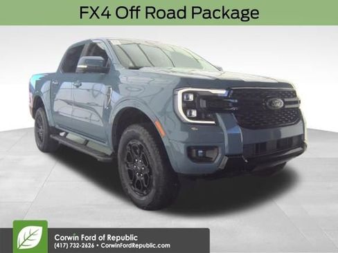 Used 2025 Ford Ranger Lariat w/ FX4 Off-Road Package image 4