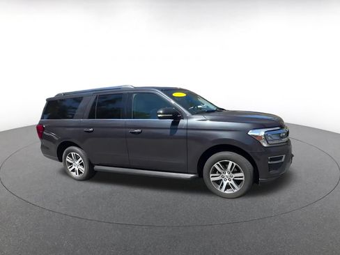 Used 2024 Ford Expedition Max Limited AWD/4WD image 2