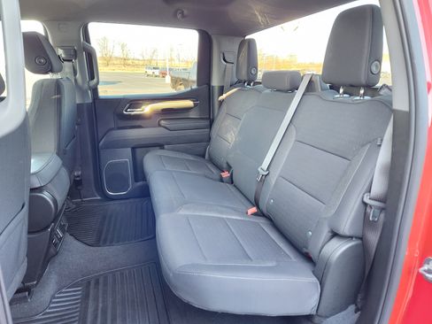 Used 2024 Chevrolet Silverado 1500 LT image 10