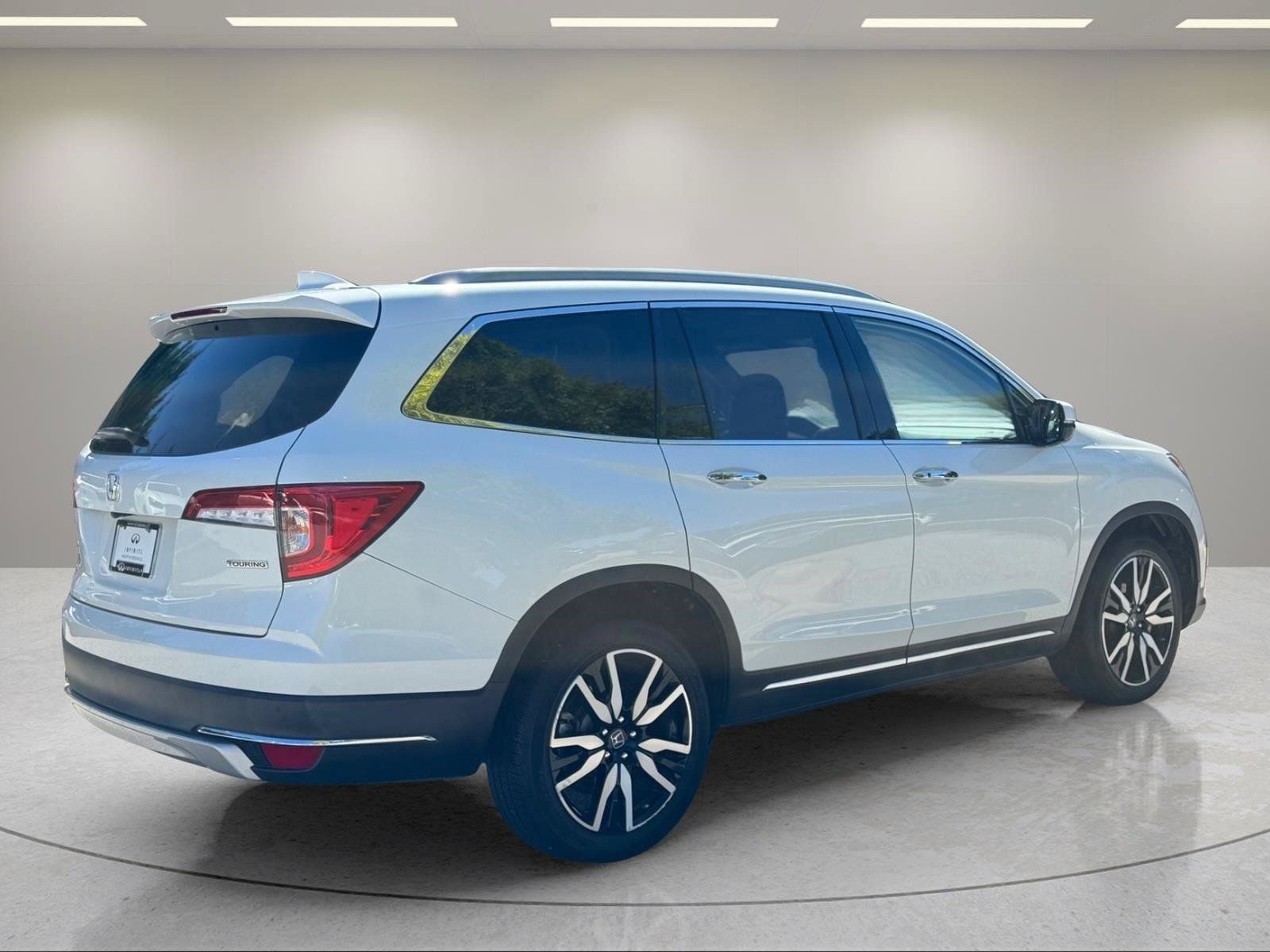 Used 2021 Honda Pilot Touring image 5