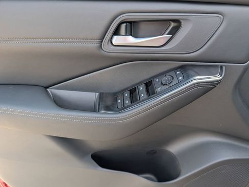 New 2026 Nissan Rogue SV AWD/4WD image 14