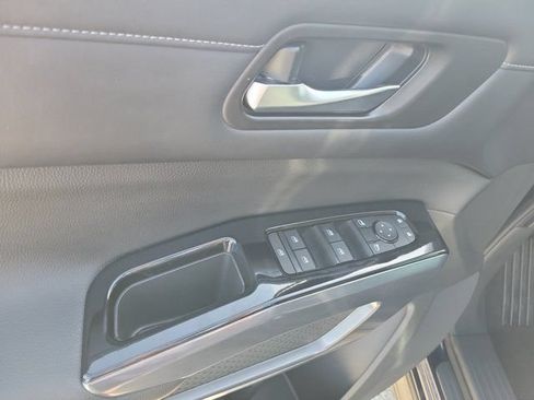 Used 2022 Nissan Pathfinder SL w/ SL Premium Package FWD image 24