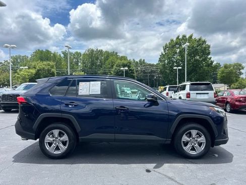 Used 2025 Toyota RAV4 XLE FWD image 5