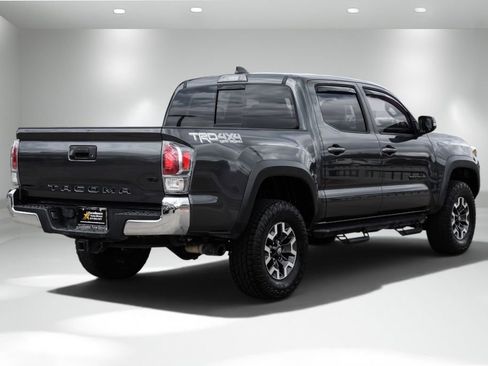Used 2021 Toyota Tacoma TRD Off-Road AWD/4WD image 6