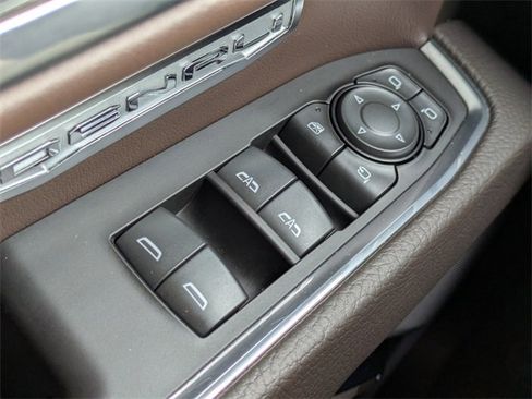 Used 2023 GMC Sierra 1500 Denali w/ Denali Reserve Package image 27