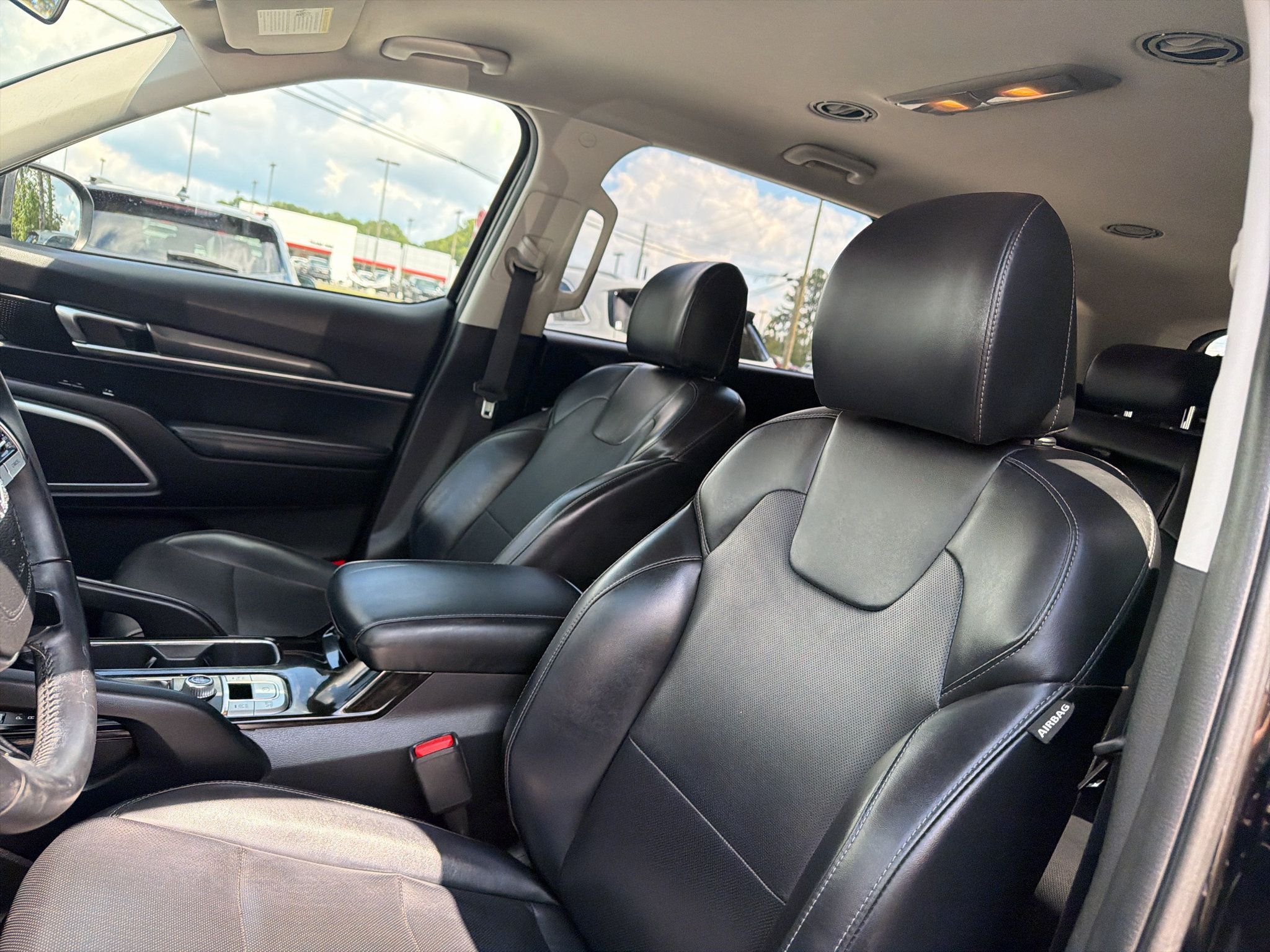 Used 2022 Kia Telluride LX FWD image 12