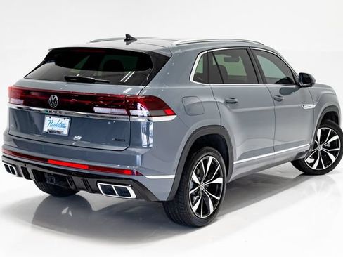 Used 2025 Volkswagen Atlas Cross Sport SEL Premium R-Line AWD/4WD image 32