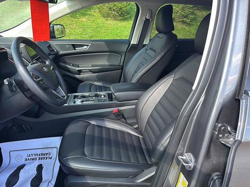 Certified 2024 Ford Edge SEL w/ Convenience Package AWD/4WD image 11