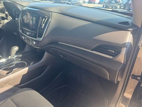 Used 2019 Chevrolet Traverse LT image 47