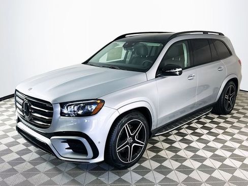 New 2026 Mercedes-Benz GLS 450 4MATIC image 3