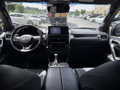 Used 2023 Lexus GX 460 Premium w/ Premium Package AWD/4WD image 29