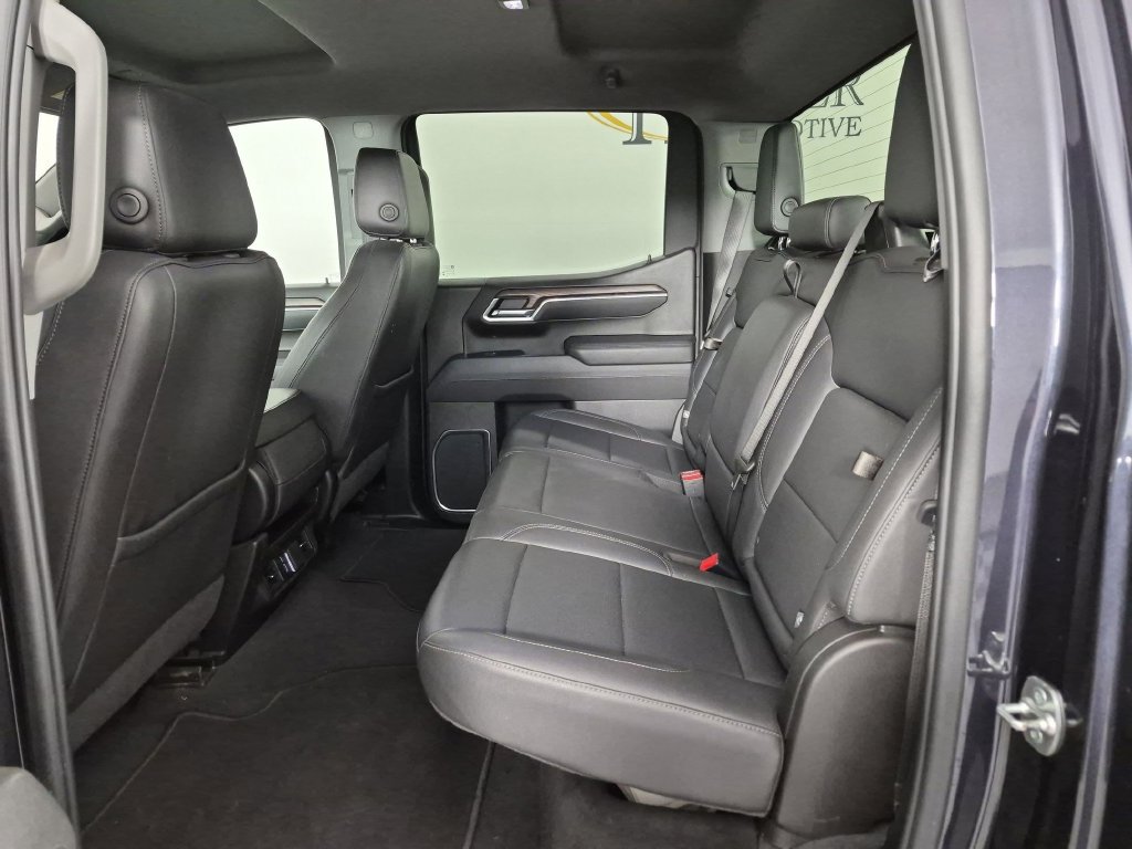 Certified 2025 GMC Sierra 1500 SLT AWD/4WD image 29