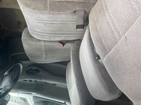 Used 1997 Ford F150 2WD SuperCab image 4