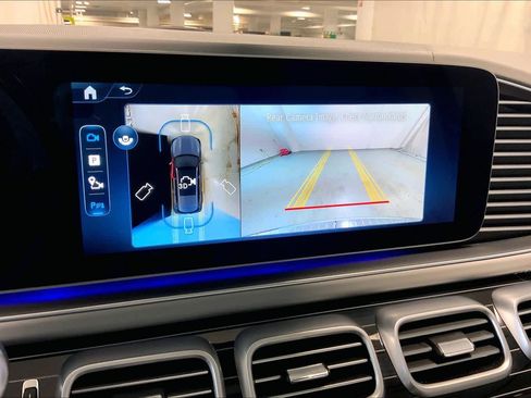 Used 2025 Mercedes-Benz Maybach GLS 600 4MATIC image 26