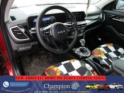 Used 2024 Kia Seltos S image 10
