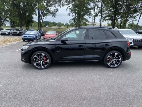Certified 2023 Audi SQ5 Prestige w/ Prestige Package AWD/4WD image 4