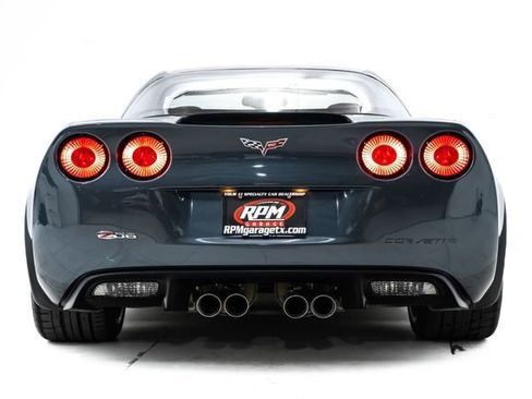 Used 2013 Chevrolet Corvette Z06 w/ 2LZ Preferred Equipment Group RWD image 3